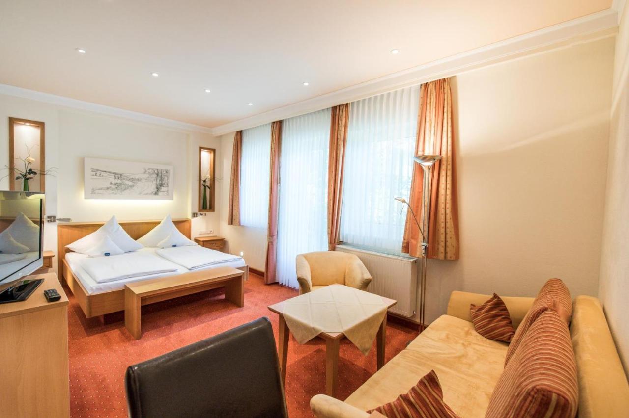 Hotel Hanses-Braeutigam Schmallenberg Esterno foto