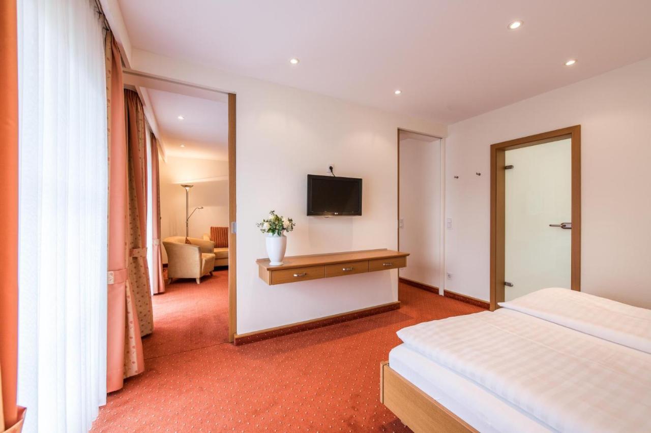 Hotel Hanses-Braeutigam Schmallenberg Esterno foto