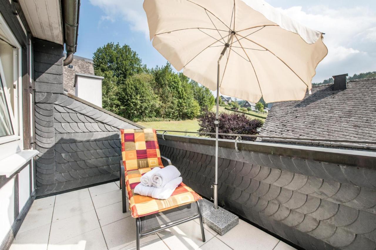 Hotel Hanses-Braeutigam Schmallenberg Esterno foto