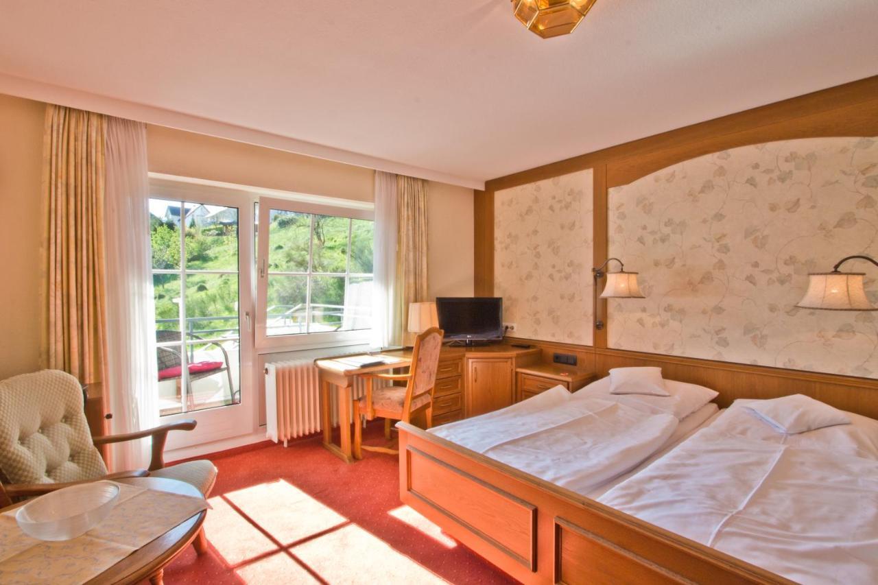 Hotel Hanses-Braeutigam Schmallenberg Esterno foto