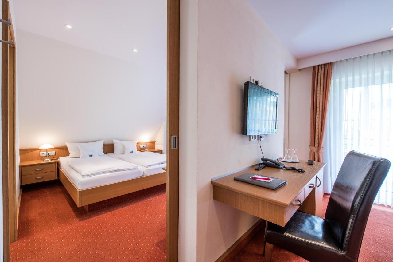 Hotel Hanses-Braeutigam Schmallenberg Esterno foto